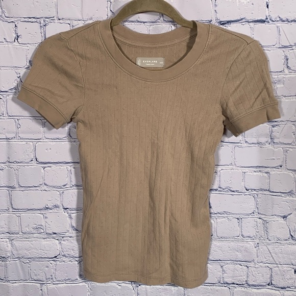 Everlane Tops - Everlane Women’s Organic Cotton Ribbed & Patterned Tee in Tan Size XXS